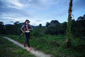 BIB: 3403
                            <button type="button" onclick="openModal(21793508)" class="btn btn-primary btn-sm float-right btn-popup" data-toggle="modal" data-target=".modal-high-quality">
                        <i class="fas fa-shopping-cart"></i> Add to Cart
                    </button>
                                            <button type="button" onclick="isThisMe(21793508, true)" class="btn btn-success btn-sm float-right btn-popup btn-isme hidden" data-toggle="tooltip" data-placement="bottom" title="นี่คือรูปของคุณใช่ไหม คลิกที่นี่เพื่อเอาเข้าอัลบั้ม">
                        <i class="fas fa-plus"></i> Add to album
                    </button>
                    <button type="button" onclick="isThisMe(21793508, false)" class="btn btn-warning btn-sm float-right btn-popup btn-isnotme hidden">
                        <i class="fas fa-ban"></i> Remove from album
                    </button>